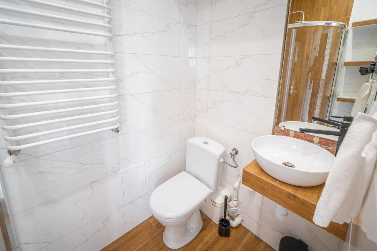Black & White Vision Apartment - Centrum Ополе Екстериор снимка
